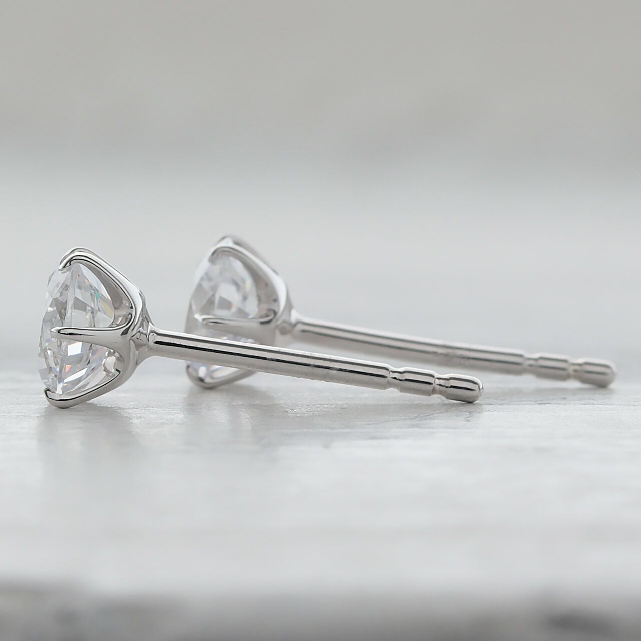 ピアス】ラウンドカット・6ポイント・0.5ct ・GP0643T_050(pierce